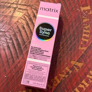 Matix Super Sync Pre-Bonded Hair Color - Pink